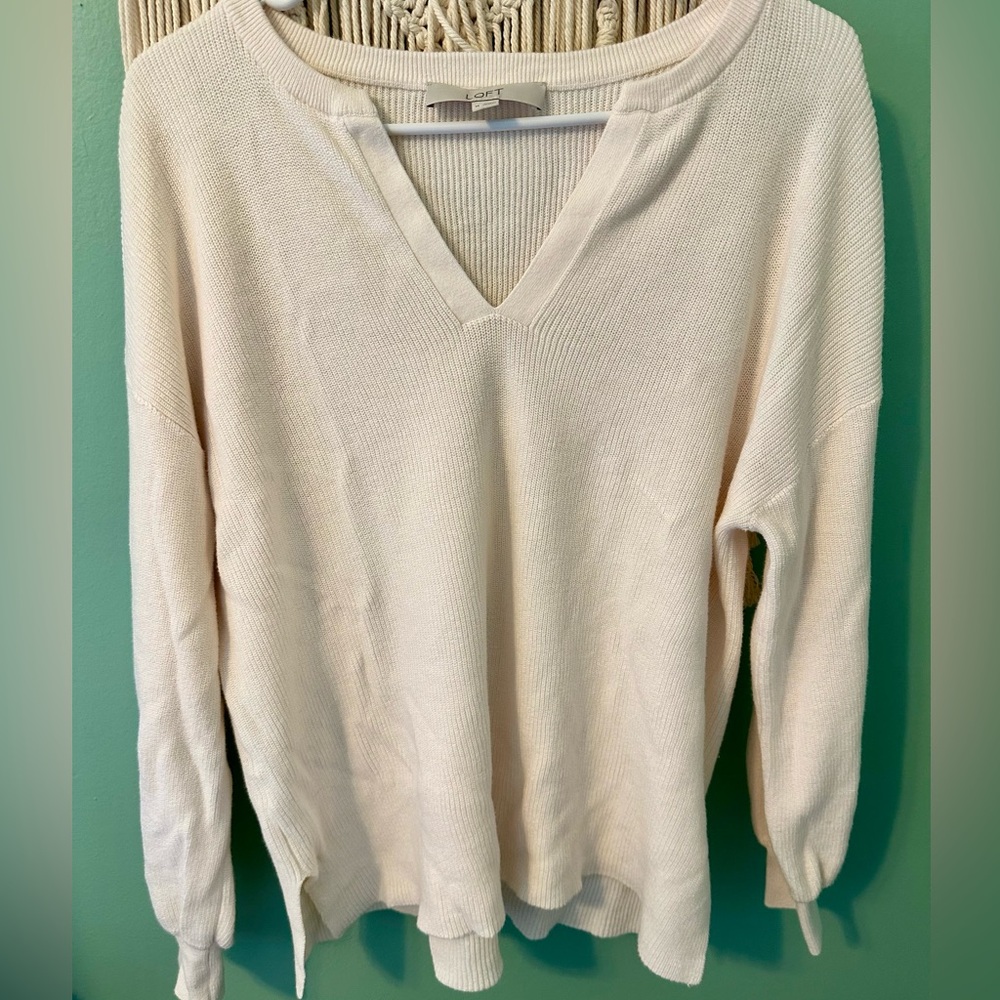 LOFT Cream 100% Cotton V Neck Sweater Preppy Size Medium